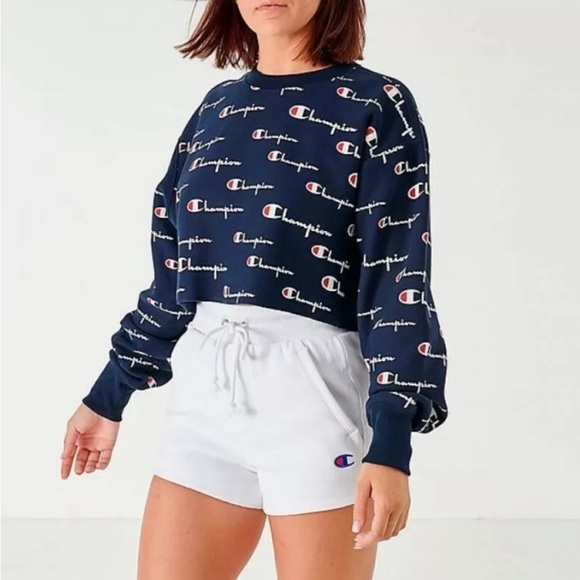 Champion Logo Crewneck Crop Top✨ - Picture 4 of 7